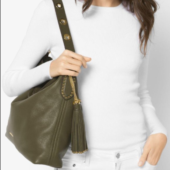 Authentic Large Michael Kors Brooklyn Shoulder Bag in Baby Blue - Picture 2 of 15